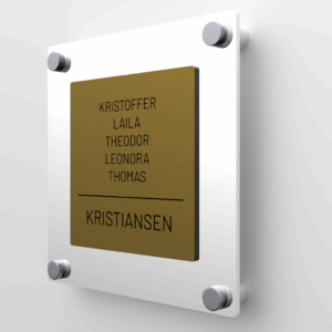Elegant dørskilt med mørk gull forplate og hvit blank akryl bakplate, avrundede hjørner og sølv avstandsstykker.